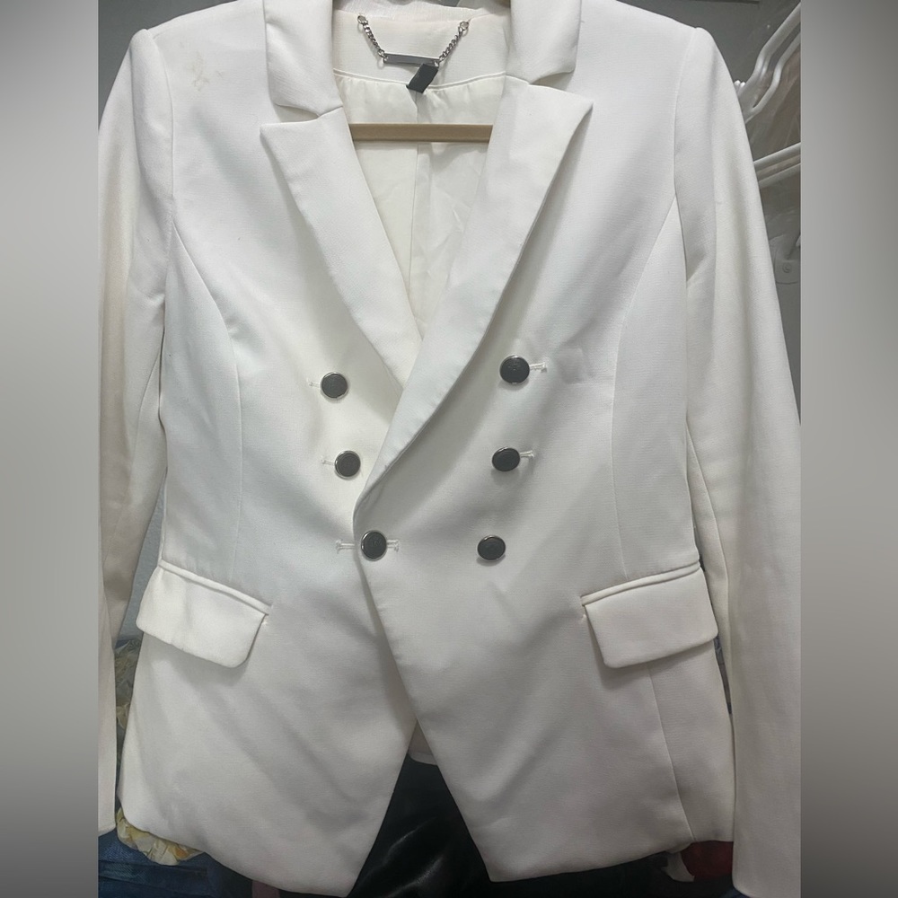 White House Black Market White structured blazer